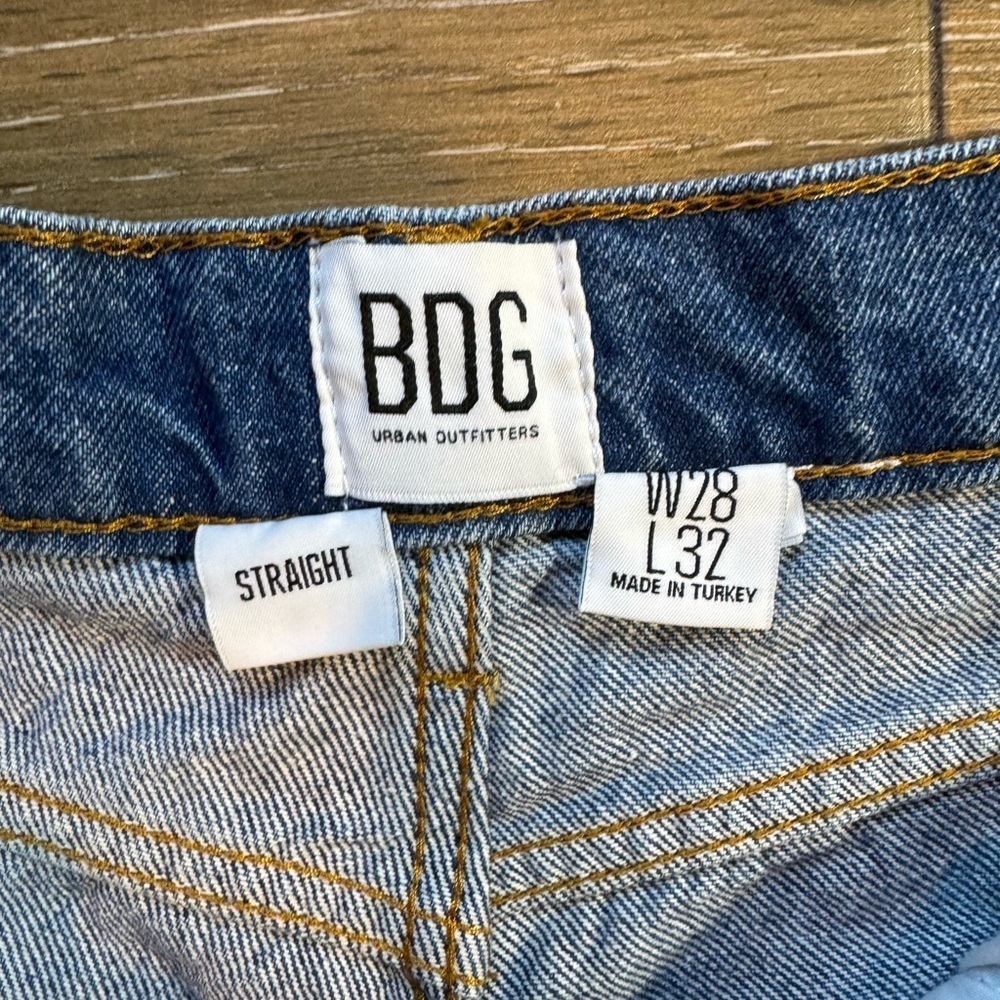 BDG straight leg, high waist, button fly cropped raw edge jeans size 28 - Picture 4 of 12